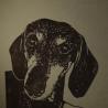 Thumbnail for Linoprint ‘Takkie de Teckel’ – gesigneerde A5 hondenkaart in zwart op grijs papier